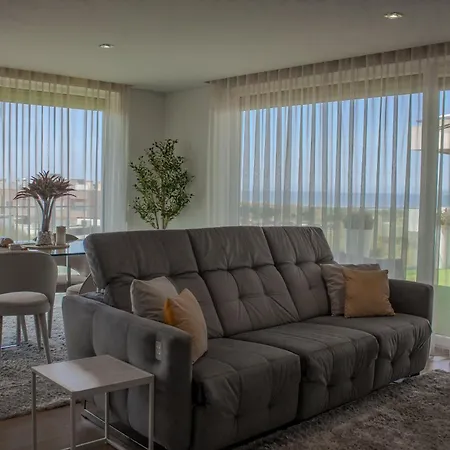 Luxury By The Blue *