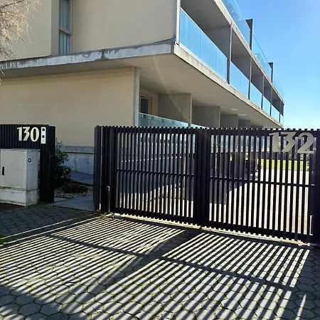 Luxury By The Blue Vila Nova de Gaia